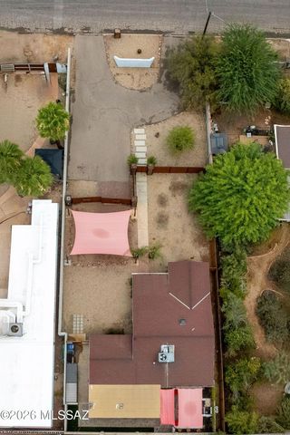 2556 E Linden Street, Tucson, AZ 85716
