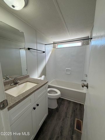 122 Osage Lane, Jacksonville, NC 28546