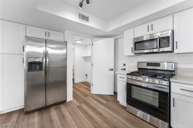 3220 Ventana Hills Drive, Las Vegas, NV 89117