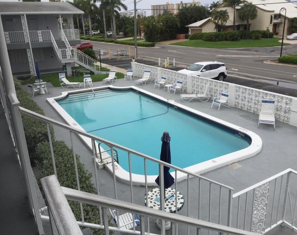 630 Layne Boulevard, Hallandale Beach, FL 33009