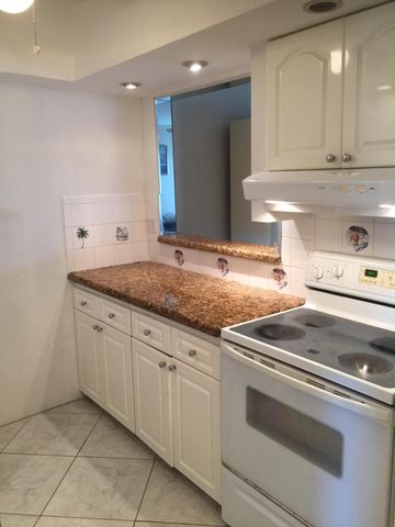 630 Layne Boulevard, Hallandale Beach, FL 33009