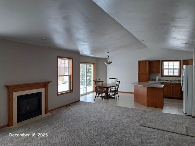 2286 SPRING MEADOW DRIVE, Neenah, WI 54956