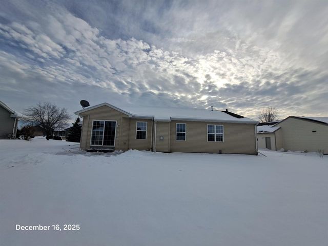 2286 SPRING MEADOW DRIVE, Neenah, WI 54956