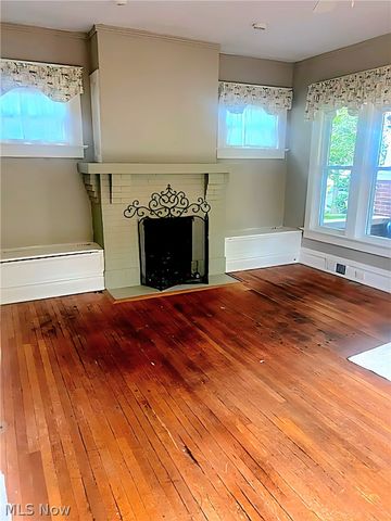 328 Oakwood Avenue, Marietta, OH 45750