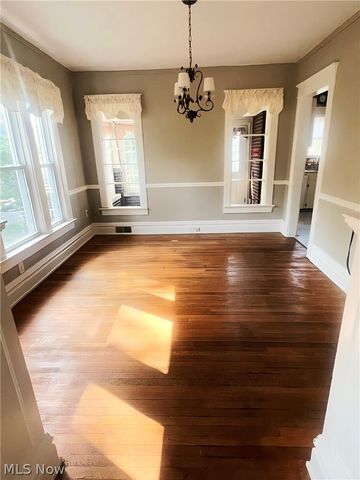 328 Oakwood Avenue, Marietta, OH 45750