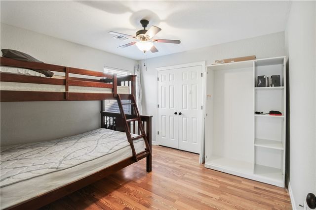 4 NE Dawn Hills Drive, Bentonville, AR 72712