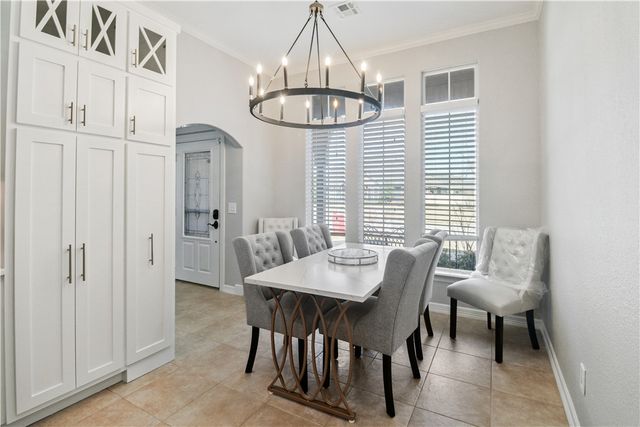 4 NE Dawn Hills Drive, Bentonville, AR 72712