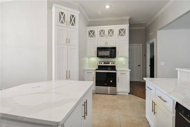 4 NE Dawn Hills Drive, Bentonville, AR 72712