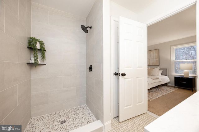 525 PICKERING STATION DR, Chester Springs, PA 19425