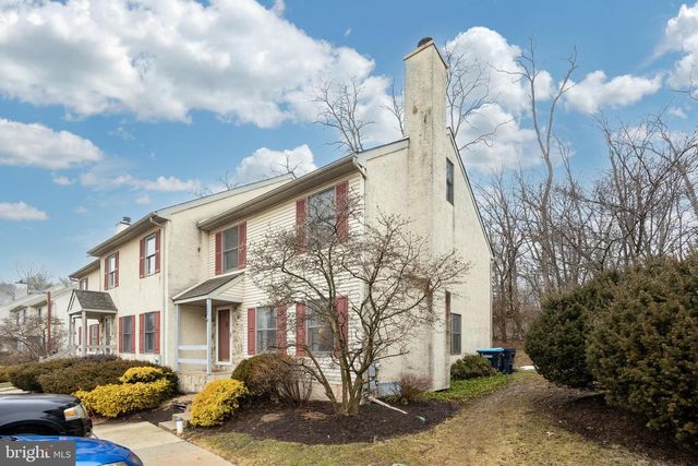 525 PICKERING STATION DR, Chester Springs, PA 19425