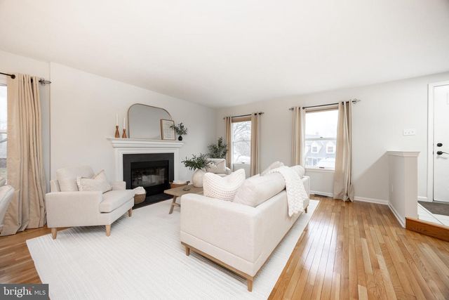 525 PICKERING STATION DR, Chester Springs, PA 19425