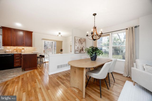 525 PICKERING STATION DR, Chester Springs, PA 19425