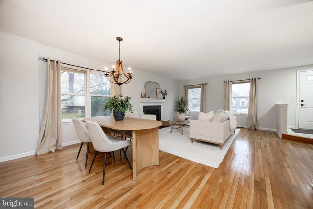 525 PICKERING STATION DR, Chester Springs, PA 19425