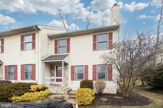 525 PICKERING STATION DR, Chester Springs, PA 19425