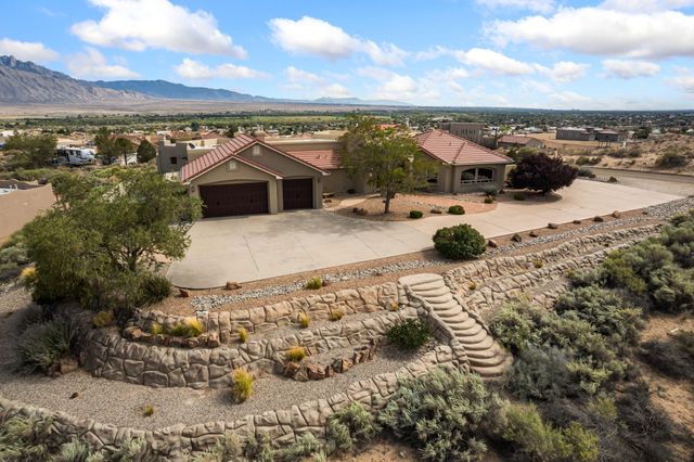 6721 Pasilla Road NE, Rio Rancho, NM 87144