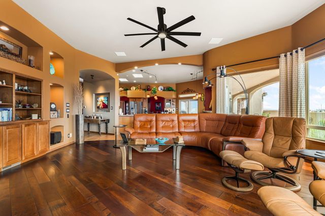 6721 Pasilla Road NE, Rio Rancho, NM 87144