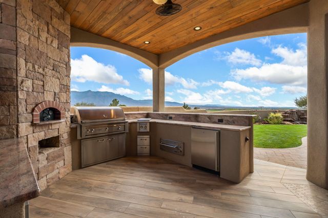 6721 Pasilla Road NE, Rio Rancho, NM 87144