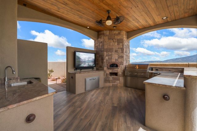 6721 Pasilla Road NE, Rio Rancho, NM 87144
