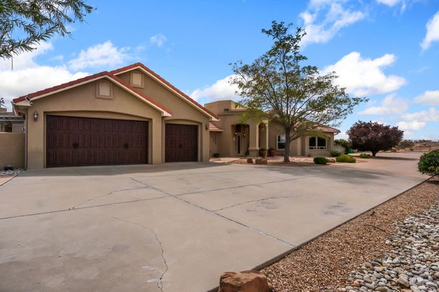 6721 Pasilla Road NE, Rio Rancho, NM 87144