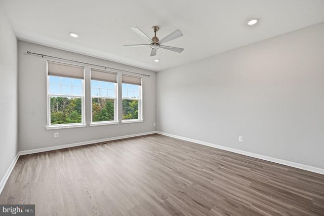 19328 BROOKWATER TER, Leesburg, VA 20175
