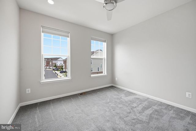 19328 BROOKWATER TER, Leesburg, VA 20175
