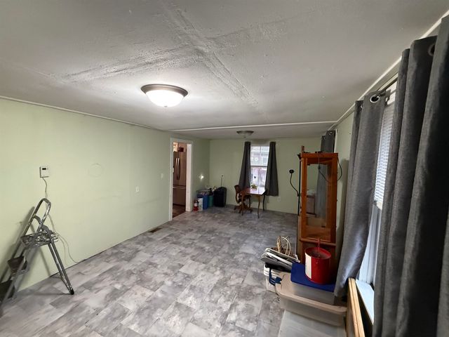 208 New Hebron Road, Plymouth, NH 03264