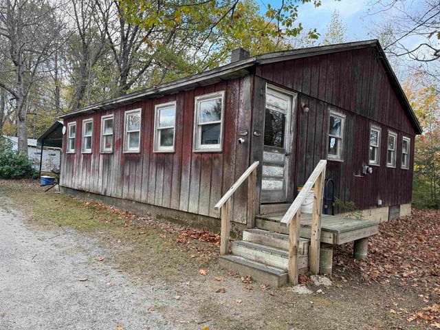 208 New Hebron Road, Plymouth, NH 03264