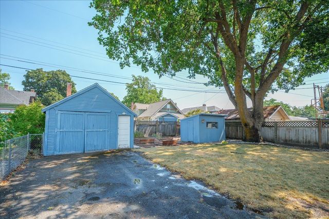 1218 N SHERWOOD St, Spokane, WA 99201