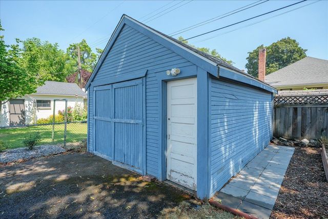 1218 N SHERWOOD St, Spokane, WA 99201