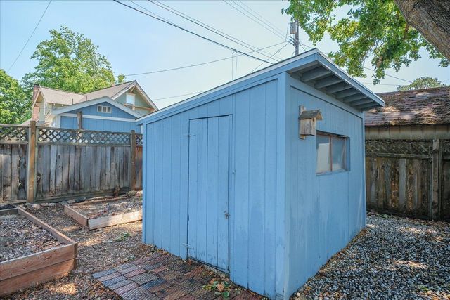 1218 N SHERWOOD St, Spokane, WA 99201