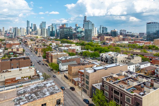 1347 W Grand Avenue 4N, Chicago, IL 60642