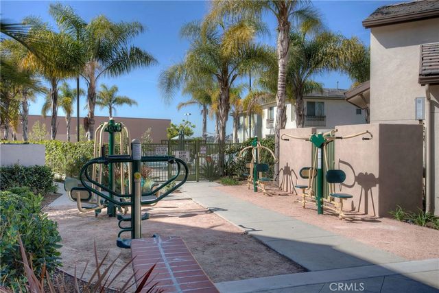 12006 Fairmont Court, Hawthorne, CA 90250