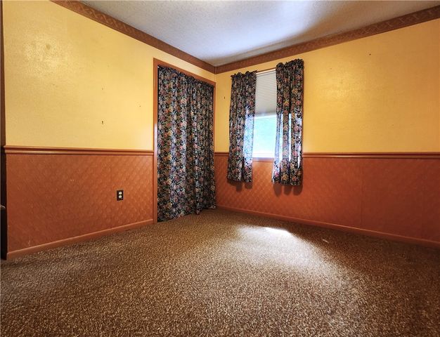 7 Dell Street, Coventry, RI 02816