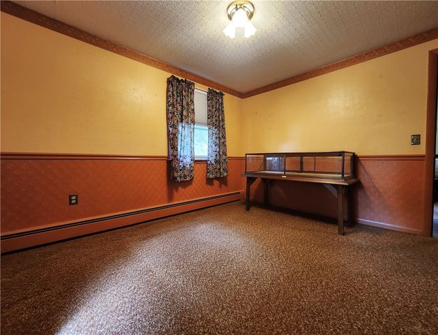 7 Dell Street, Coventry, RI 02816