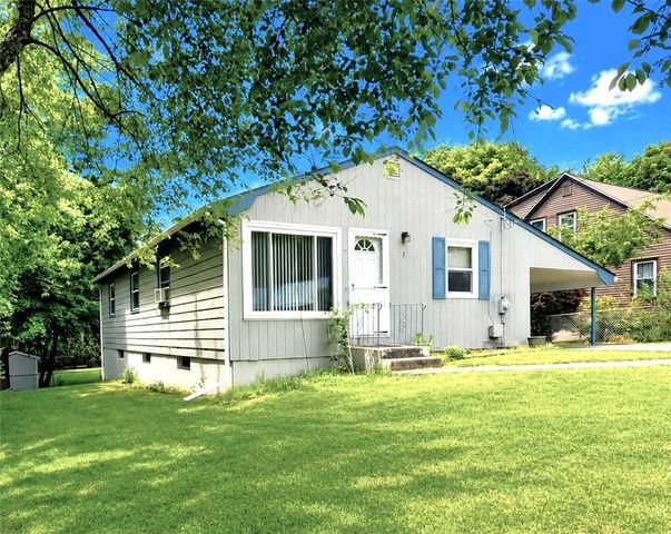 7 Dell Street, Coventry, RI 02816
