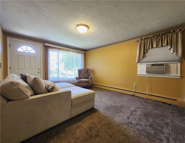 7 Dell Street, Coventry, RI 02816