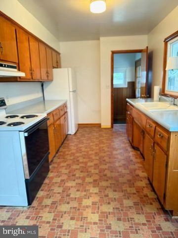 1820 LAUCK ST, State College, PA 16803