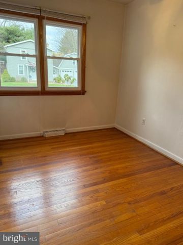 1820 LAUCK ST, State College, PA 16803