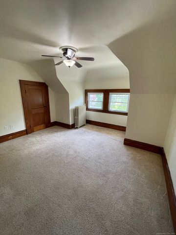 809 Edgewood Avenue 2, New Haven, CT 06515