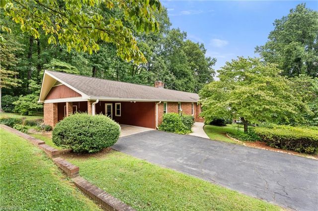 4480 Langhorne Drive, Winston-salem, NC 27106