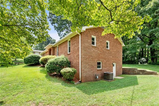 4480 Langhorne Drive, Winston-salem, NC 27106