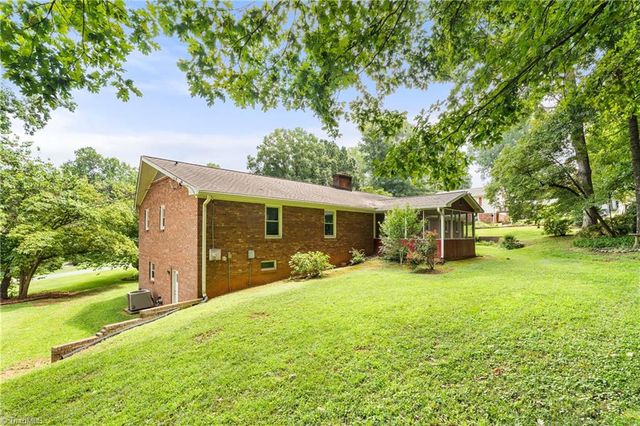 4480 Langhorne Drive, Winston-salem, NC 27106