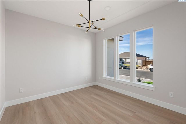 7151 W 35th, Kennewick, WA 99338