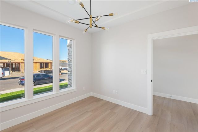 7151 W 35th, Kennewick, WA 99338