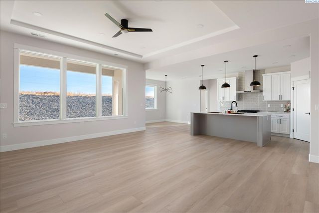 7151 W 35th, Kennewick, WA 99338