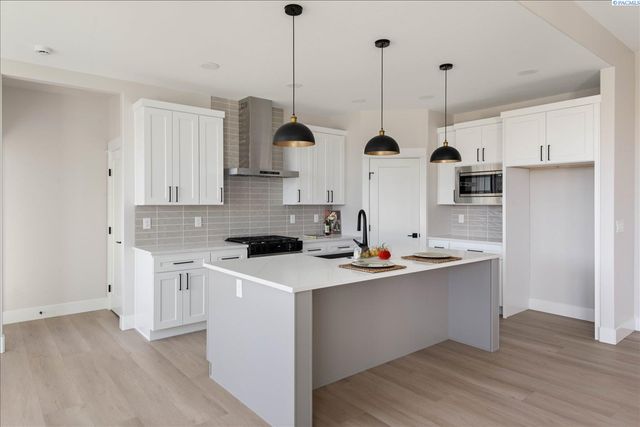 7151 W 35th, Kennewick, WA 99338