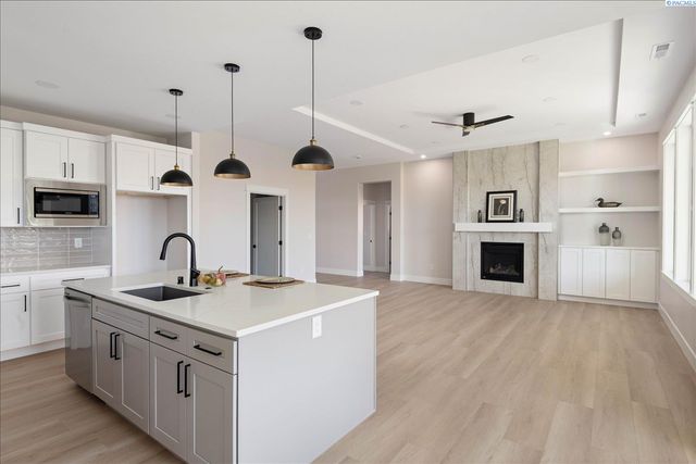 7151 W 35th, Kennewick, WA 99338