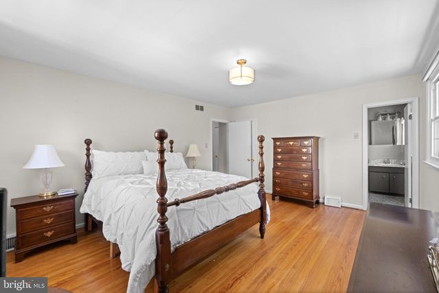 474 DOE RUN LN, Springfield, PA 19064