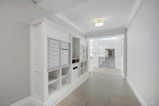 1 Stoneleigh Plaza 1T, Bronxville, NY 10708