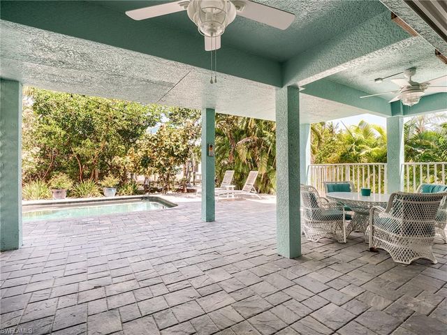 6020 Cypress LN, Bonita Springs, FL 34134